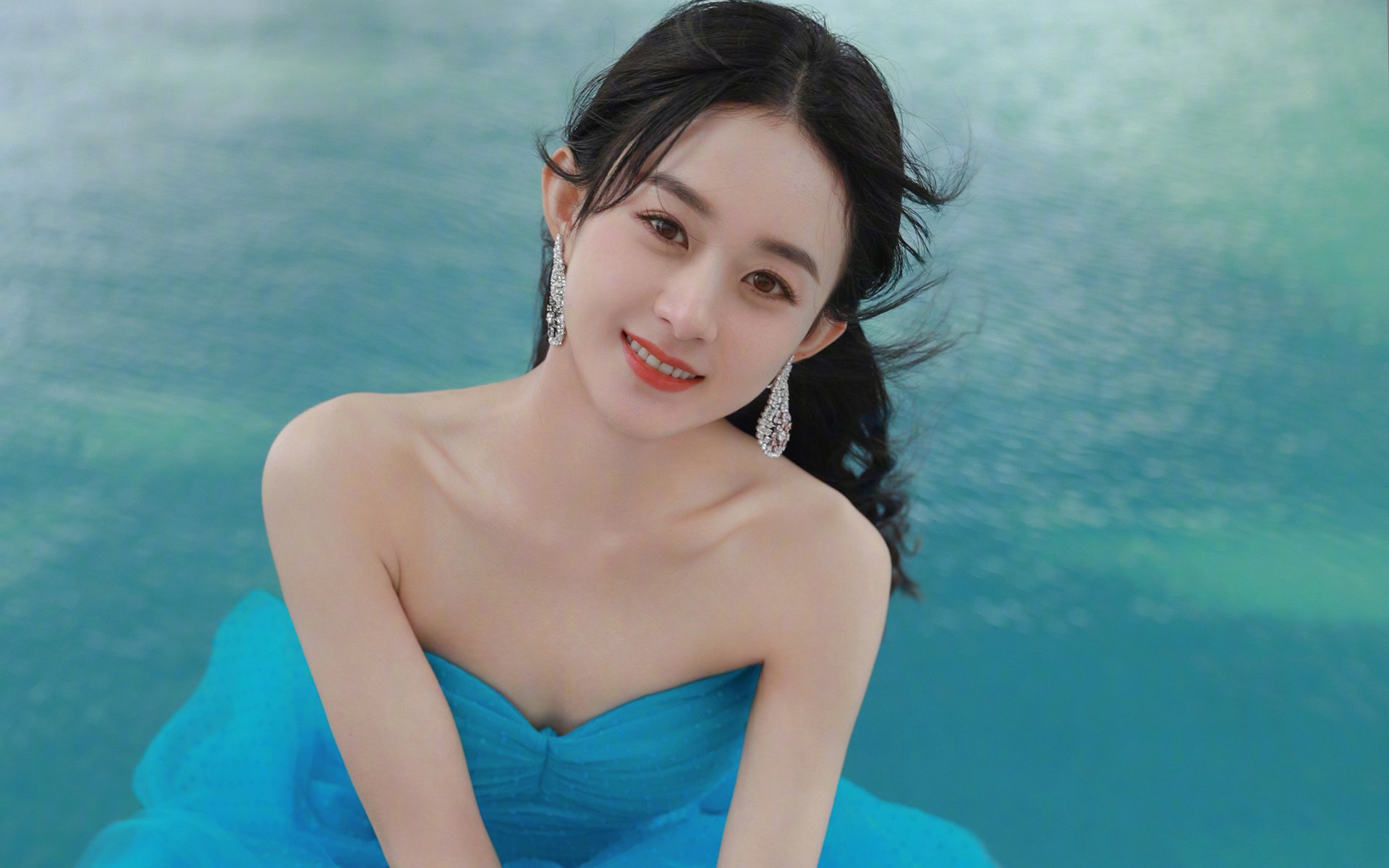 血战七场终登顶，勇士用三分雨浇灭雷霆最后希望